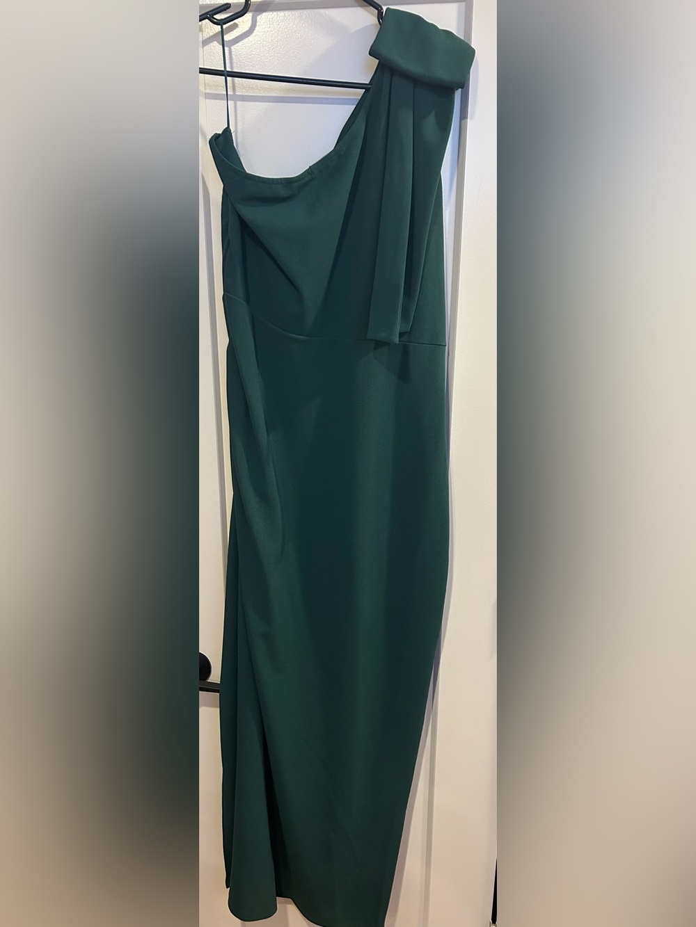One-Shoulder Dark Green Evening Gown with Draped Shoulder Detail